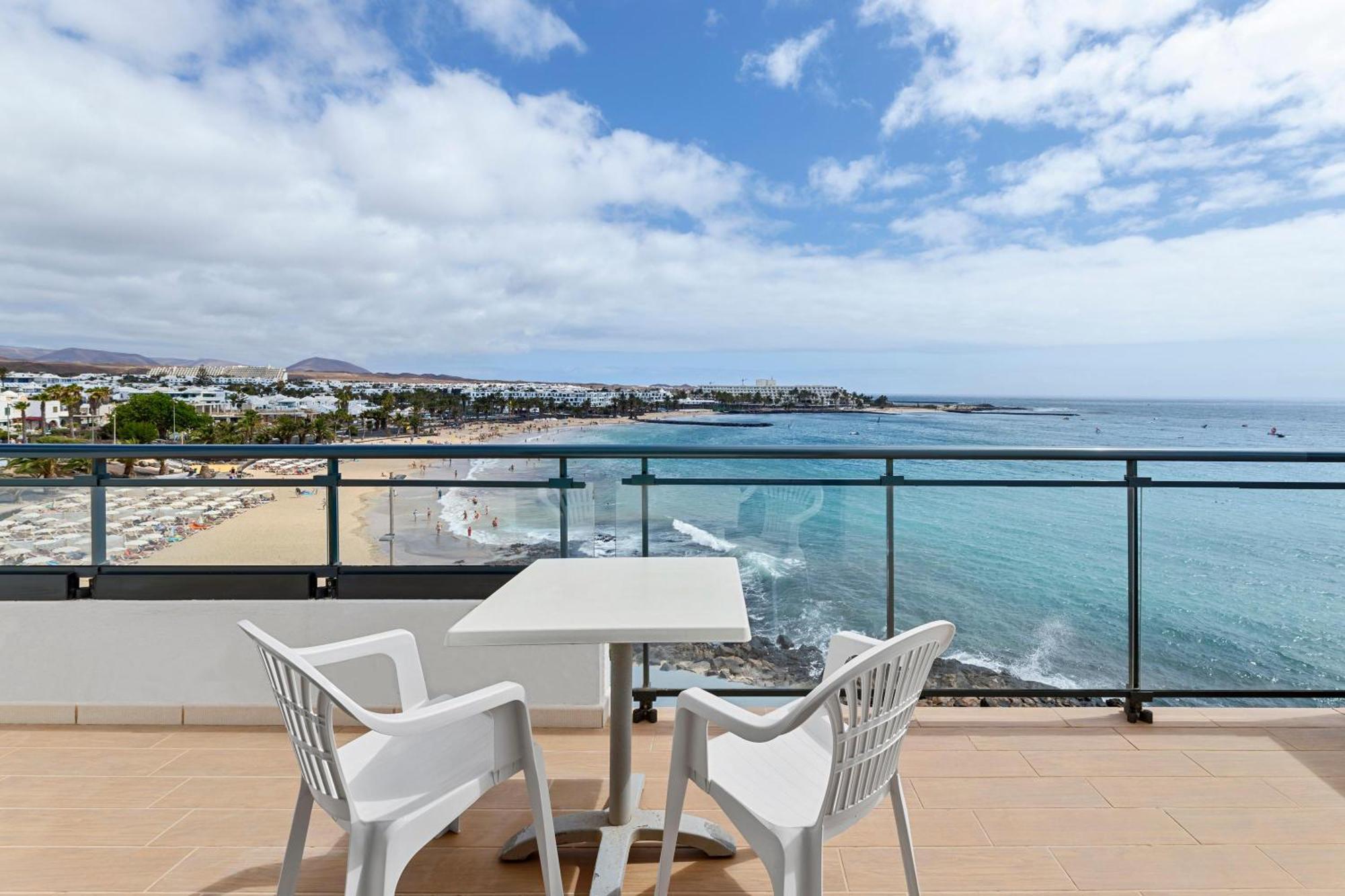Thb Lanzarote Beach Costa Teguise Bagian luar foto