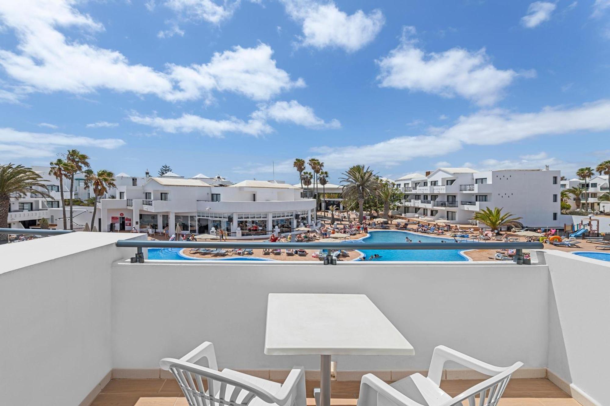 Thb Lanzarote Beach Costa Teguise Bagian luar foto